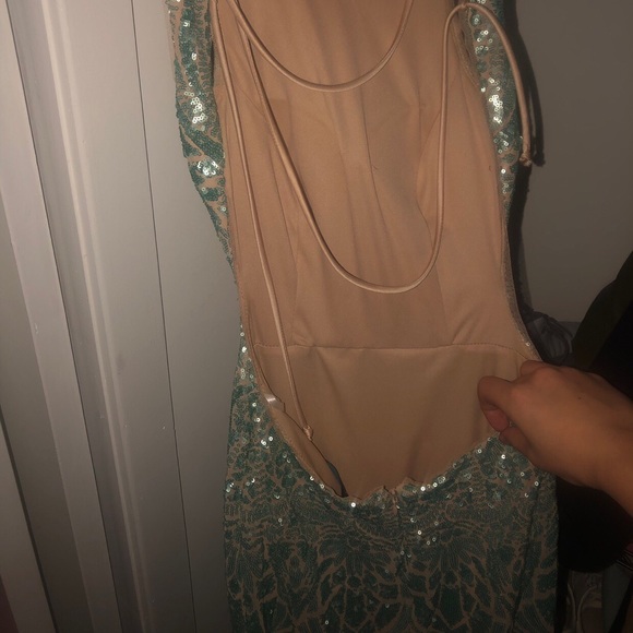 CAMILLE LA VIE PROM DRESS - Picture 2 of 4